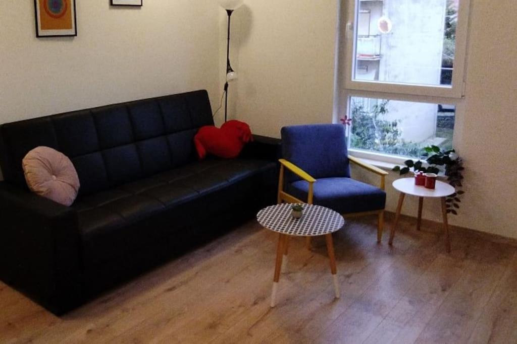 Cute Apartment Marla Art Close To Center พูลา ภายนอก รูปภาพ