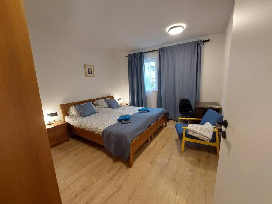 Cute Apartment Marla Art Close To Center พูลา ภายนอก รูปภาพ